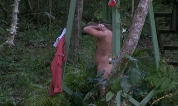 UAU. De ce a apărut Trăistariu gol pușcă în jungla... PRO TV-ului!!! 2 article_426619_2.jpg