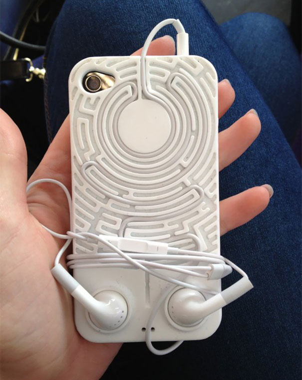 Top cu cele mai cool carcase de telefon. Vezi galeria foto! 5 article_429173_5.jpg