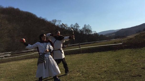 POZE DE SENZAȚIE. Aurelia Brădeanu, cum n-aţi mai văzut-o până acum!!! 4 article_429355_4.jpg