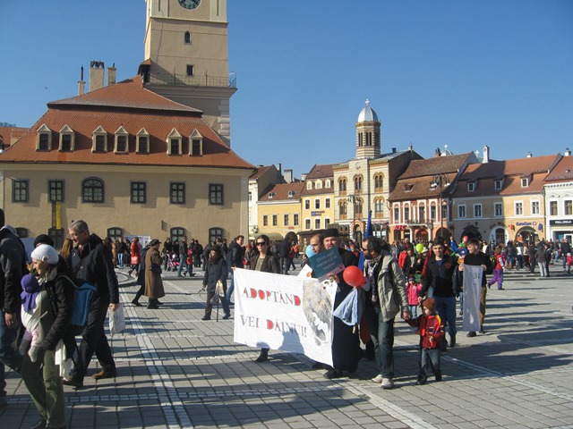 BRAȘOV. Marșul pentru Viaţă i-a deranjat pe unii 28 article_429807_11.jpg