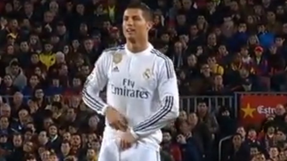 POZĂ ȘOC. Ronaldo s-a „jucat” cu... testiculele!!! Poate fi suspendat!!! 2 article_430397_2.jpg