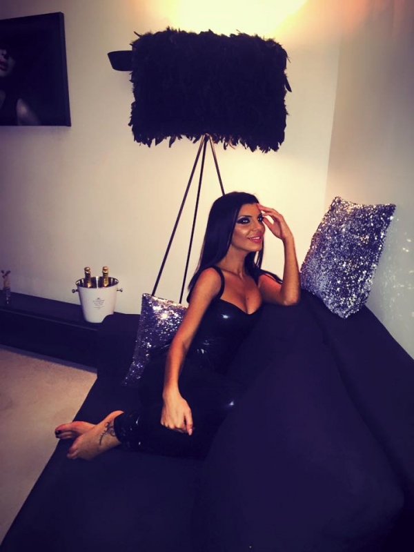 DEMENȚIAL. Show erotic cu Andreea Tonciu și Serghei Mizil!!! 3 article_431185_3.jpg