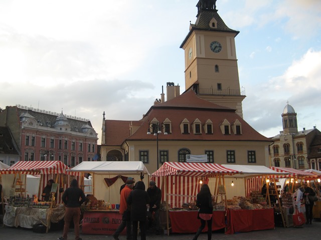 BRAȘOV. Sunteţi așteptaţi în „Grădina germană” 34 article_431544_16.jpg