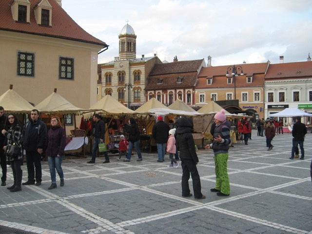 BRAȘOV. Sunteţi așteptaţi în „Grădina germană” 3 article_431544_21.jpg