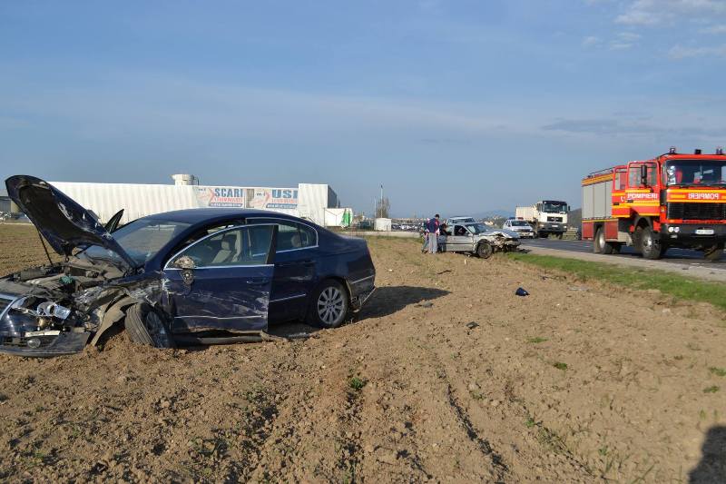 Update. Brașov. Accident cu șase victime - Galerie foto 3 article_434144_3.jpg