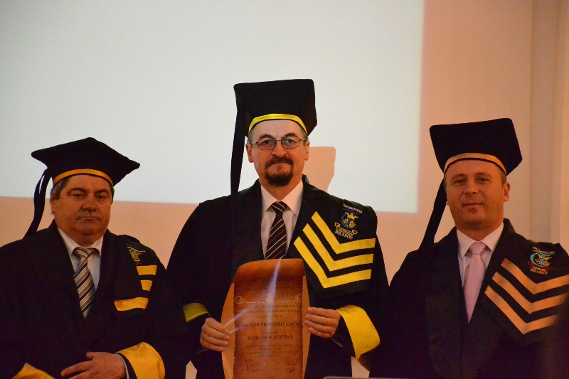 BRAȘOV. Universitatea Transilvania a acordat două titluri DHC 4 article_434229_4.jpg