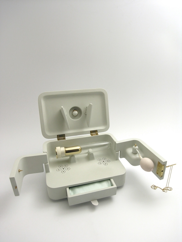 ȘOCANT. Penis artificial cu cenușa soţului mort, pentru văduve 4 article_434481_4.jpg