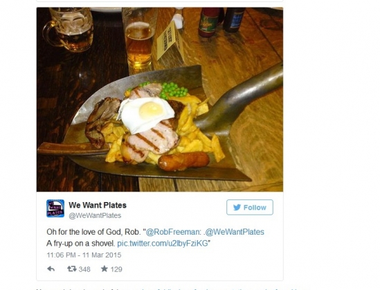 Mâncare servită în castroane pentru câini 2 dogs3_190317.jpg