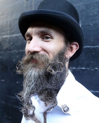 Femei cu barbă, în competiţie cu bărbaţii! Galerie foto! 5 barbi1_191647.jpg