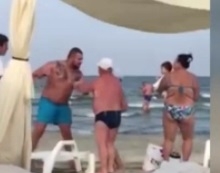 bataie plaja_191756.jpg