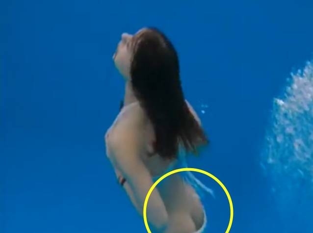 UPS. Nataliei Mateuț i-au căzut chiloții!!! 2 mateut.jpg