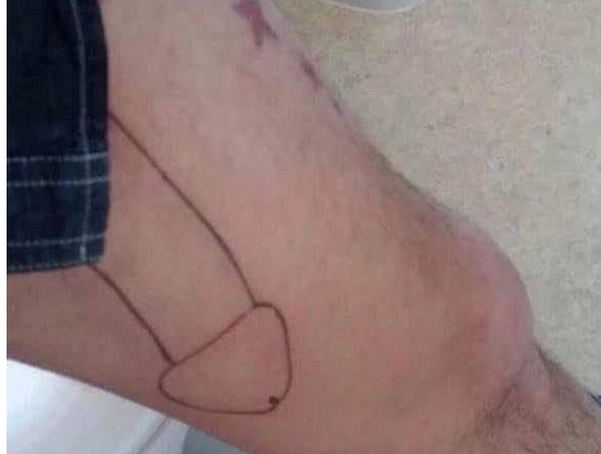 FOTO ȘOC. Cu penisul pe coapsă!!! Cea mai proastă glumă!!! 2 penis.png