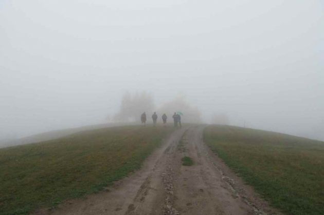 Mai mulţi bolnavi şi medici au urcat 13 kilometri pe munte! 4 Muntele Sperantei_foto 5_195014.jpg