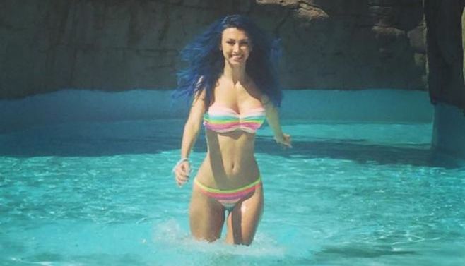 POZE „FIERBINȚI”. Cât de SEXY e Andreea Bălan în vacanță!!! 4 bala2_2.jpg