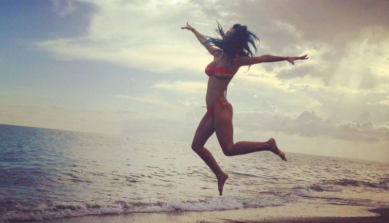 POZE „FIERBINȚI”. Cât de SEXY e Andreea Bălan în vacanță!!! 5 balan3.jpg