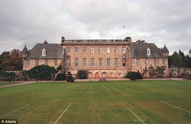 MACABRU. Peşteră cu copii decapitaţi! 2 perstera2.jpg