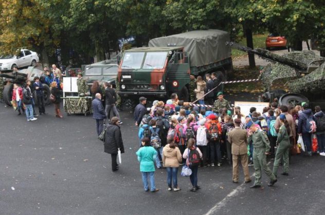 Ziua Armatei in scoli07_196641.jpg