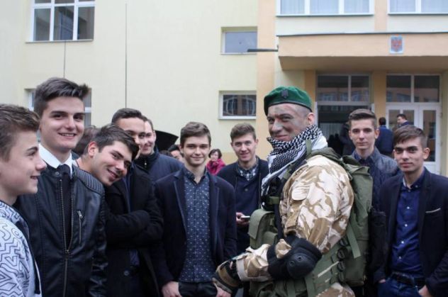 Ziua Armatei in scoli08_196640.jpg