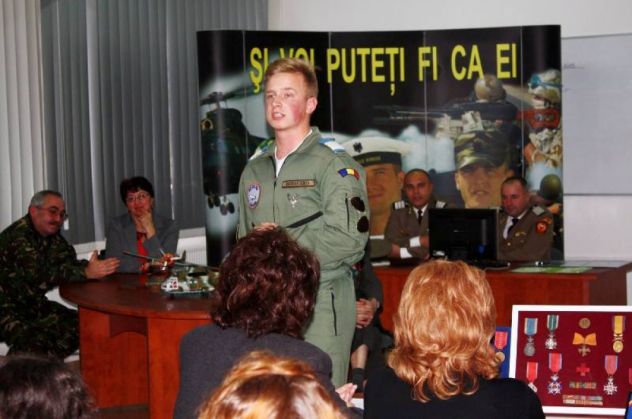 Ziua Armatei in scoli11_196645.jpg