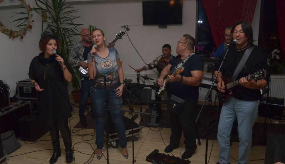 EXCLUSIV. Regal muzical în Poiana Brașov. Spectacol tribut în cinstea vremurilor legendare 7 dsc-7137.jpg