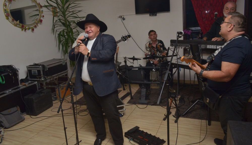 EXCLUSIV. Regal muzical în Poiana Brașov. Spectacol tribut în cinstea vremurilor legendare 8 dsc-7139.jpg