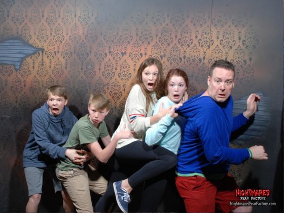 nightmares-fear-factory-2015-4_195868.jpg