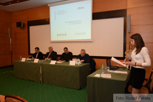 Junii Brasovului conferinta presa nov 10_199397.JPG