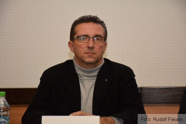 Junii Brasovului conferinta presa nov 23_199410.JPG