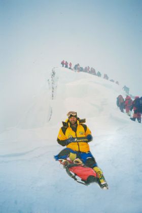 alpinisti Marius Gane_Varful Everest 8848 m_198135.jpg