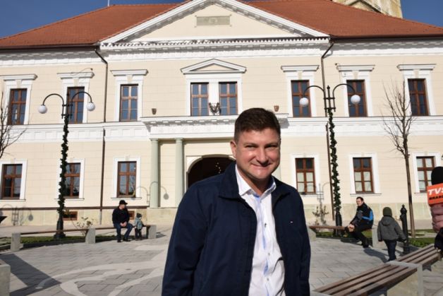 Codlea conferinta presa 4 dec 57_200210.JPG