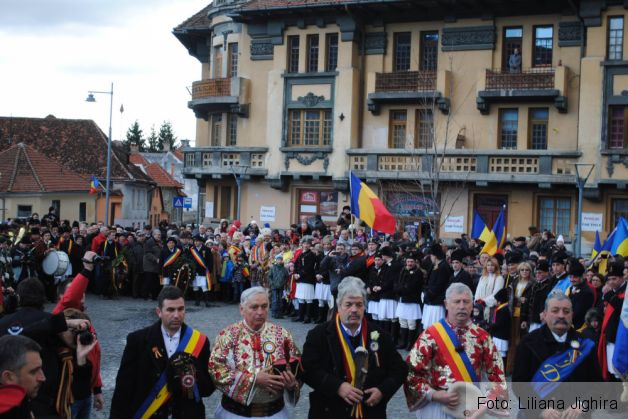 BRAŞOV. Ziua Naţională în Piaţa Unirii - galerie foto 2 Piata Unirii 1 Decembrie31_199656.jpg