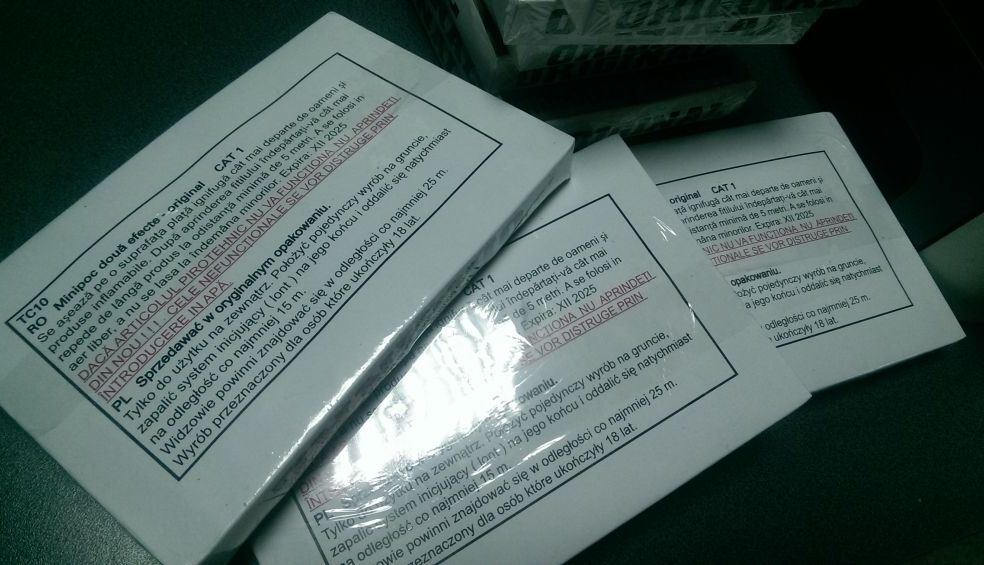 BRAŞOV. Prins de politiștii locali în timp ce comercializa ilegal petarde! 2 imag4022.jpg