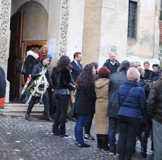 BRAŞOV. Horia Brenciu şi-a îngropat tatăl 2 brenciuinmormantaretatal.jpg