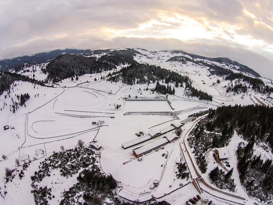 CHEILE GRĂDIȘTEI - GALERIE FOTO. Mondialele pot începe!!! Traseele de concurs sunt amenajate!!! 7 chei_5.jpg