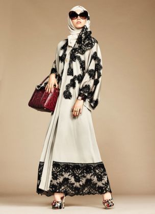 dolce-gabbana-hijab-abaya-collection-12_202048.jpg