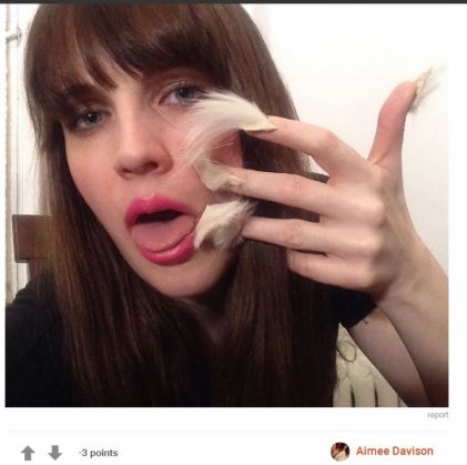 Ai mai văzut aşa ceva? Unghii cu blană! 8 fur-nails-b_205377.jpg
