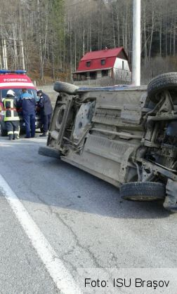 Update BRAŞOV. Victimele accidentului de la Predeal au fost duse la spital (FOTO) 5 97319c54-6b8c-49bb-9ba6-d44f9d871a19_207303.jpg