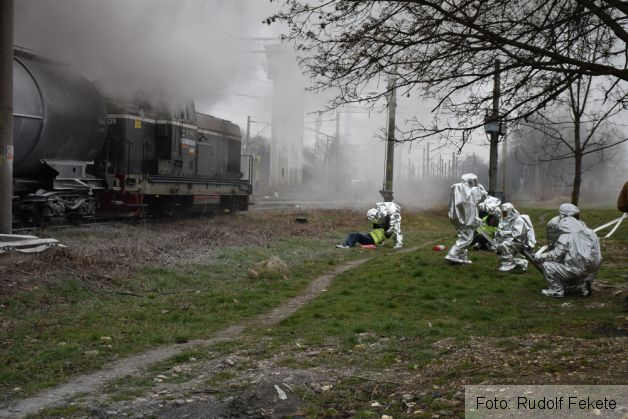 ISUaplicatiegara martie04_207911.JPG