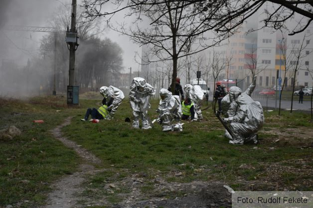 ISUaplicatiegara martie05_207914.JPG