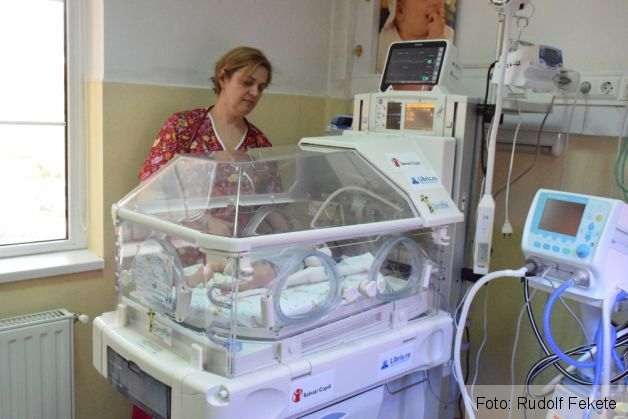 donatie incubator maternitate 099_206832.JPG