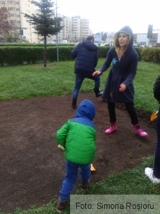 BRAŞOV. Acţiune INEDITĂ în Parcul „Trandafirilor” din Răcădău 2 IMG_20160410_164254_209389.jpg