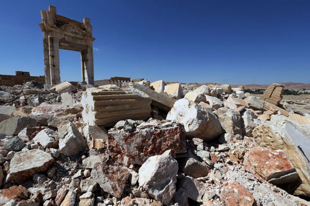 Înainte şi după ISIS. Uite cum arată acum monumentele distruse de islamişti 3 before-after-isis-destroyed-monuments-palmyra-113_209075.jpg