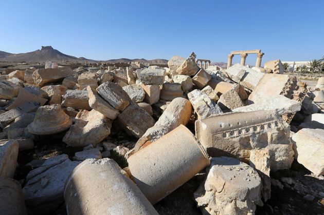 Înainte şi după ISIS. Uite cum arată acum monumentele distruse de islamişti 6 before-after-isis-destroyed-monuments-palmyra-11_209078.jpg