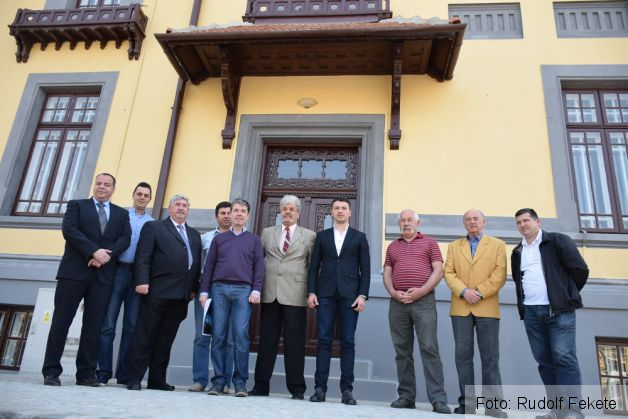 cladirePrundului1aprilie 07_209176.JPG