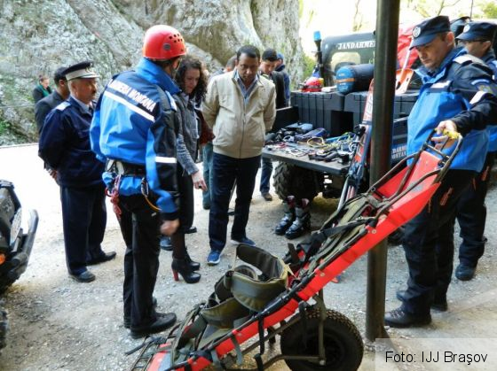 BRAŞOV. Jandarmi iordanieni, în vizită la militarii braşoveni 2 jandarmi1_210572.jpg
