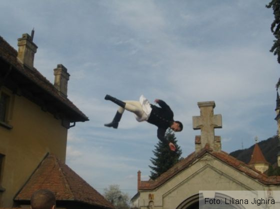 Aruncarea in tol (24)_211394.JPG