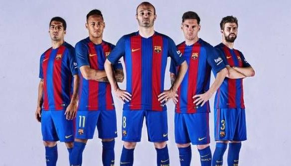 PREZENTARE. Noul echipament al Barcelonei!!!... 2 barca_7.jpg