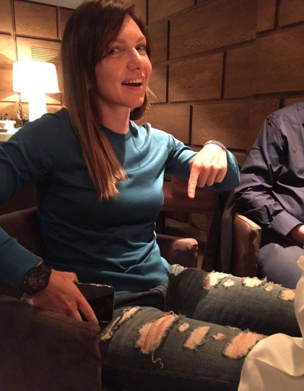 Simona Halep, IRONIZATĂ de antrenorul ei 2 halepblugi.jpg