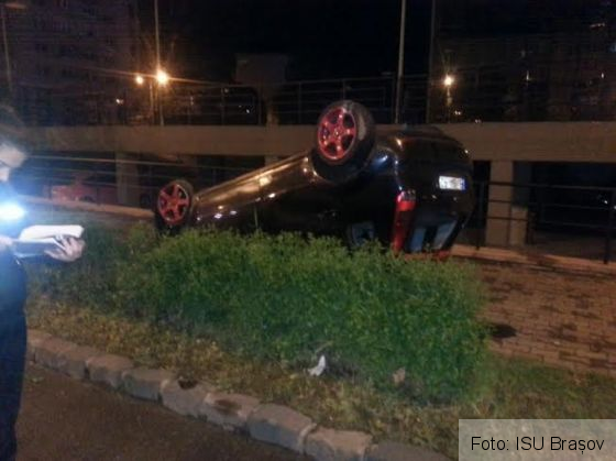 masina rasturnata 2_212079.jpg