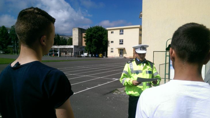 Brașov. „Folosește zebra!”. Materiale de educație rutieră, la toate școlile și la Parcul Zoologic din Noua 2 IMAG7636_214688.jpg